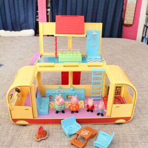 Peppa Pig Transforming Talking Camper Van